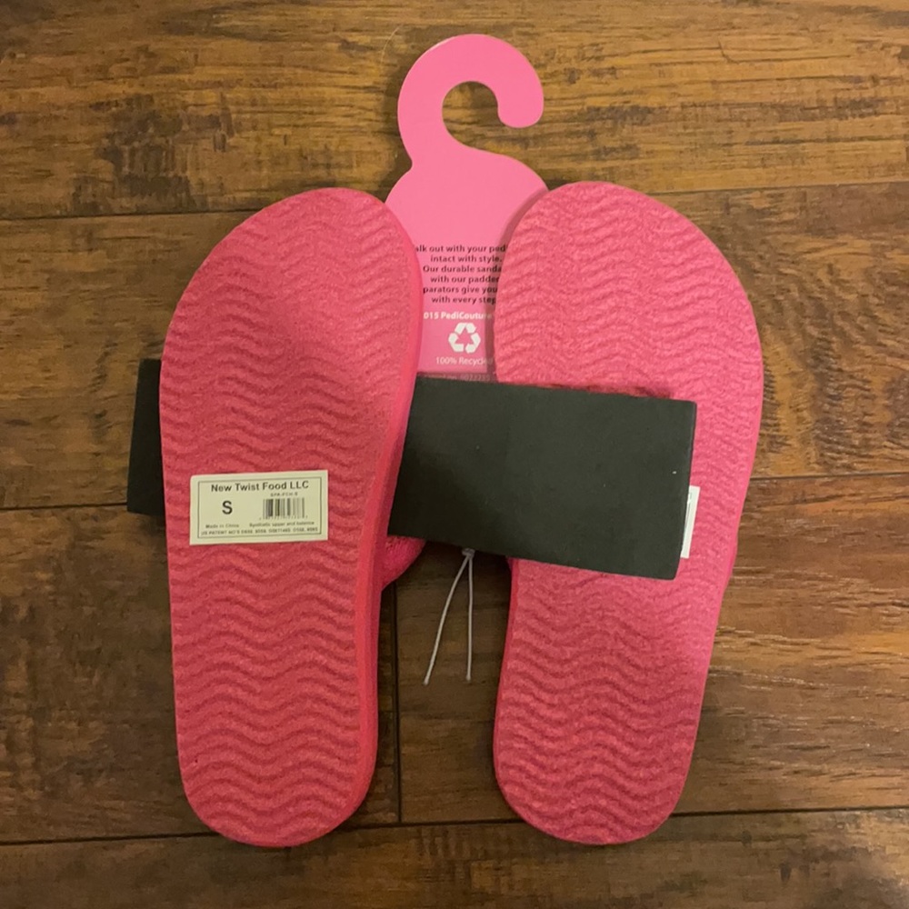 NWT Pedi Couture Pedicure Hot Pink Sandals - Picture 5 of 9